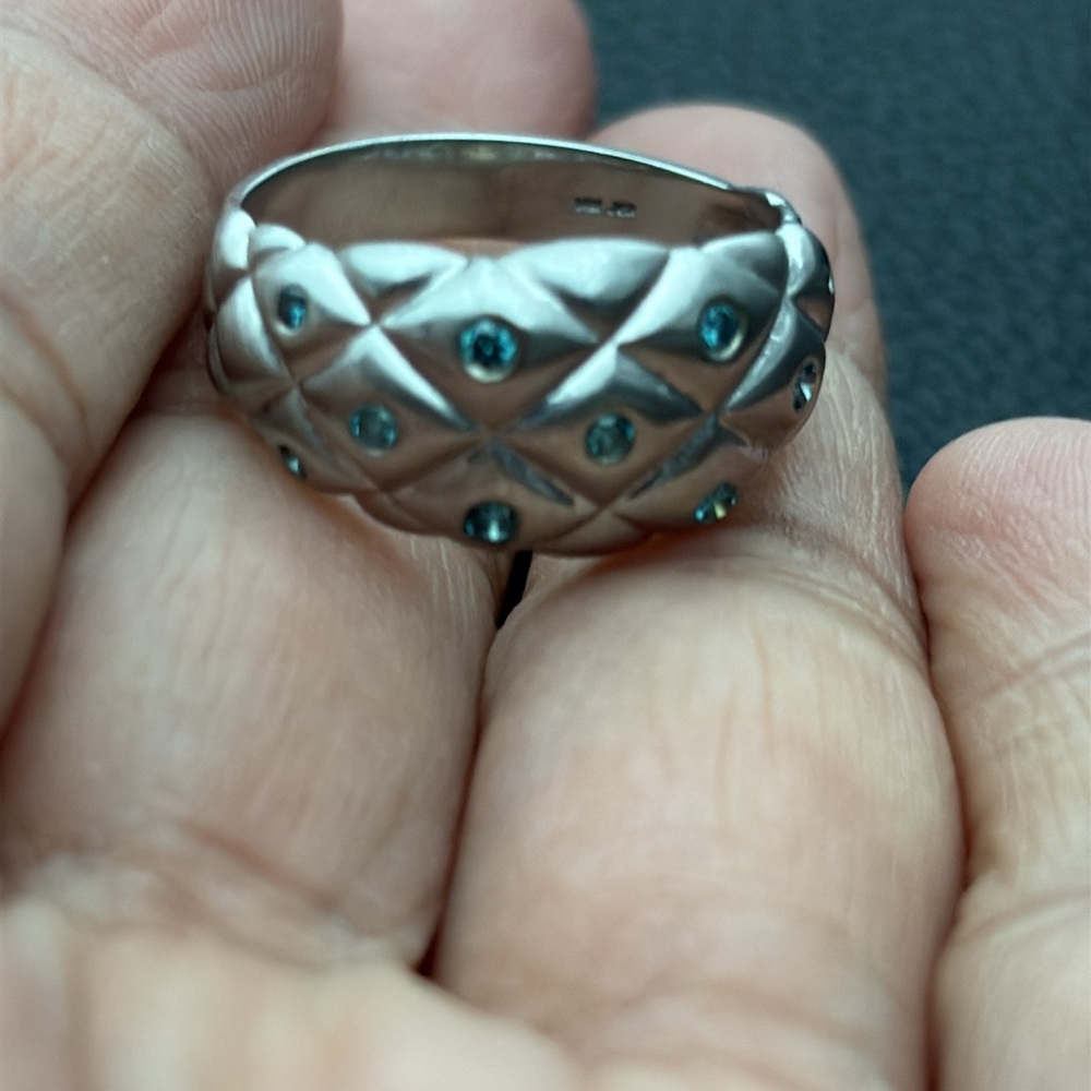 ✨SOLD✨
Exquisite 14k White Gold & Blue Diamond Ring - Picture 11 of 14
